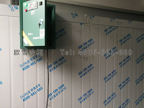 小型冷藏庫安裝.jpg 小型冷藏庫安裝.jpg
