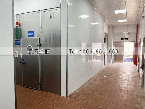 食堂雙溫冷庫(kù)安裝.jpg 食堂雙溫冷庫(kù)安裝.jpg