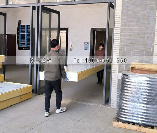 冷庫(kù)設(shè)備.jpg 冷庫(kù)設(shè)備.jpg