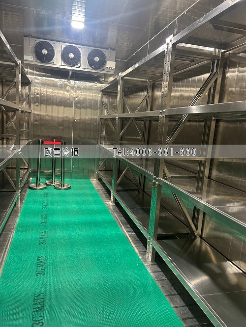 冷庫(kù)安裝.jpg 冷庫(kù)安裝.jpg
