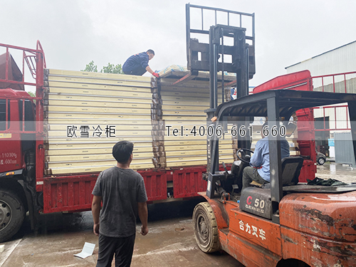 冷庫設(shè)備.jpg 冷庫設(shè)備.jpg